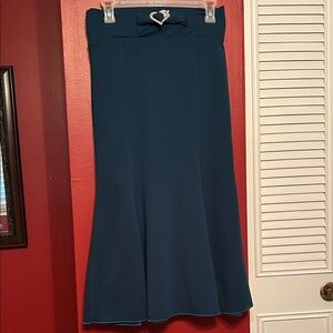 teal green Women's Skirt high waisted mermaid fit half cuff skirt size small
